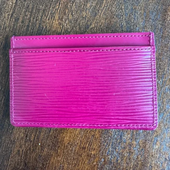 Louis Vuitton Epi Leather Card Holder - Raspberry - Picture 2 of 7
